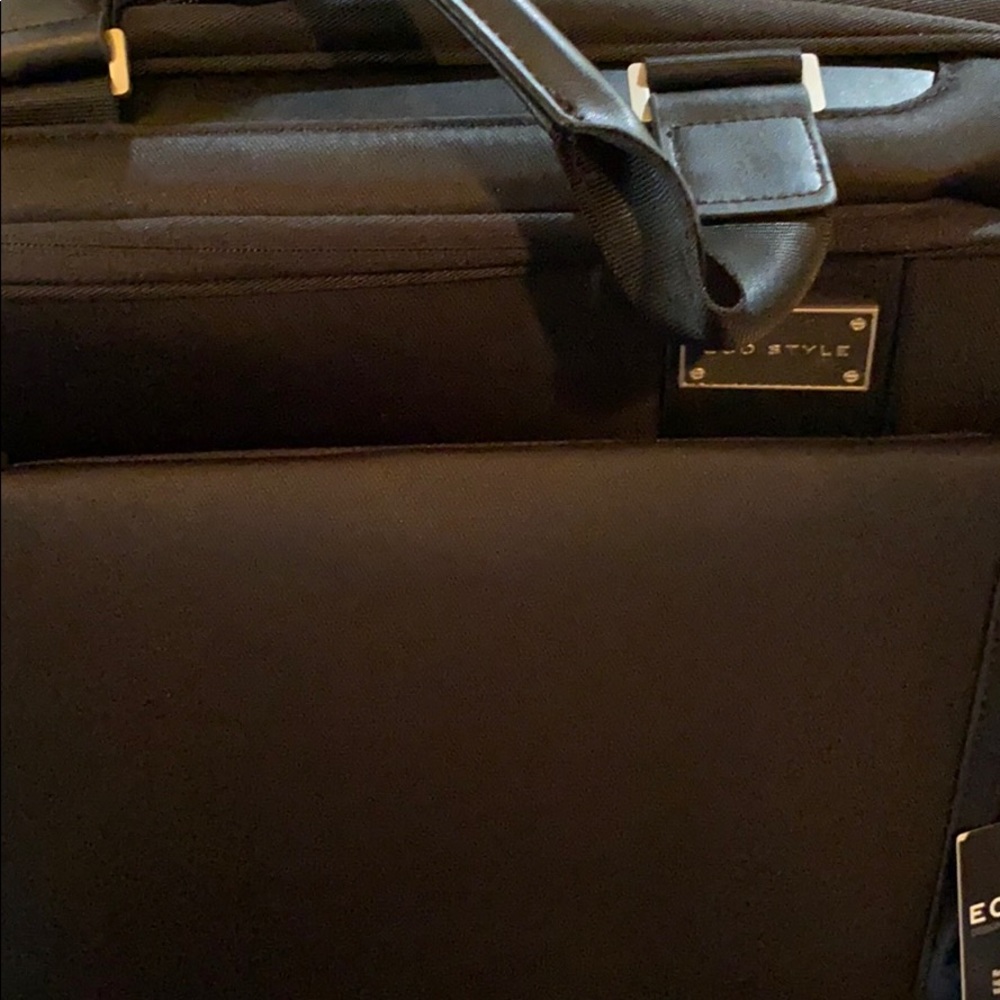 Tech Exec rolling case - Picture 2 of 5